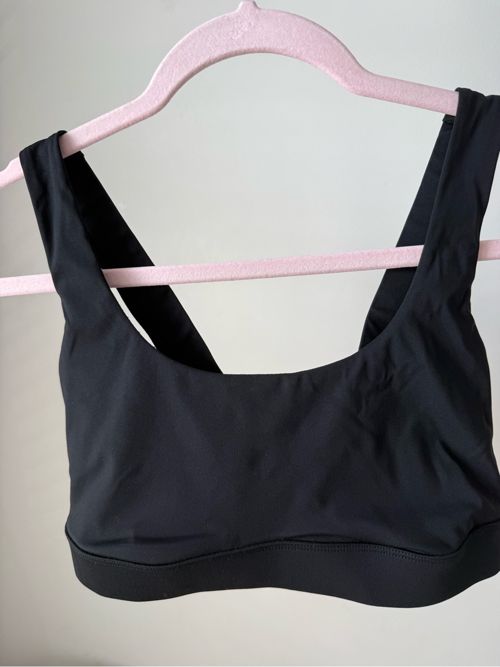Vuori Black Scoop Sports Bralette